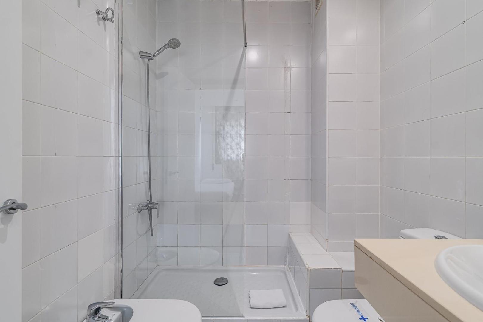 Guestready - Bright Home Near Montjuic Барселона Экстерьер фото